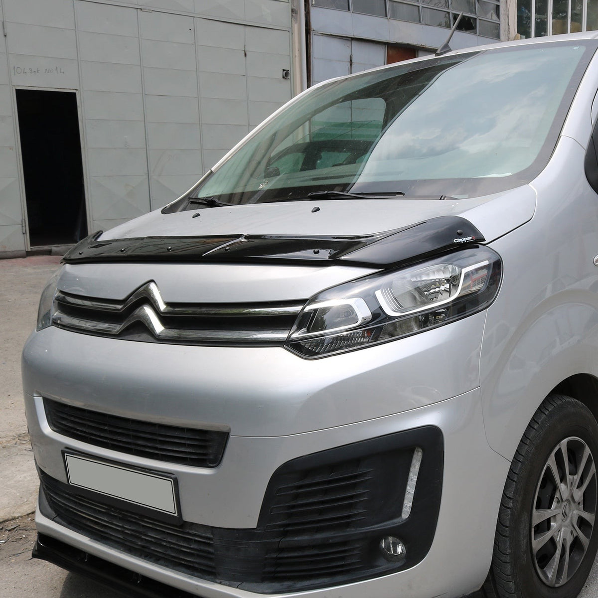 Citroen Dispatch 3 (K0) 2016-2026 Bonnet Wind Stone Deflector Bug Guard Stick-On