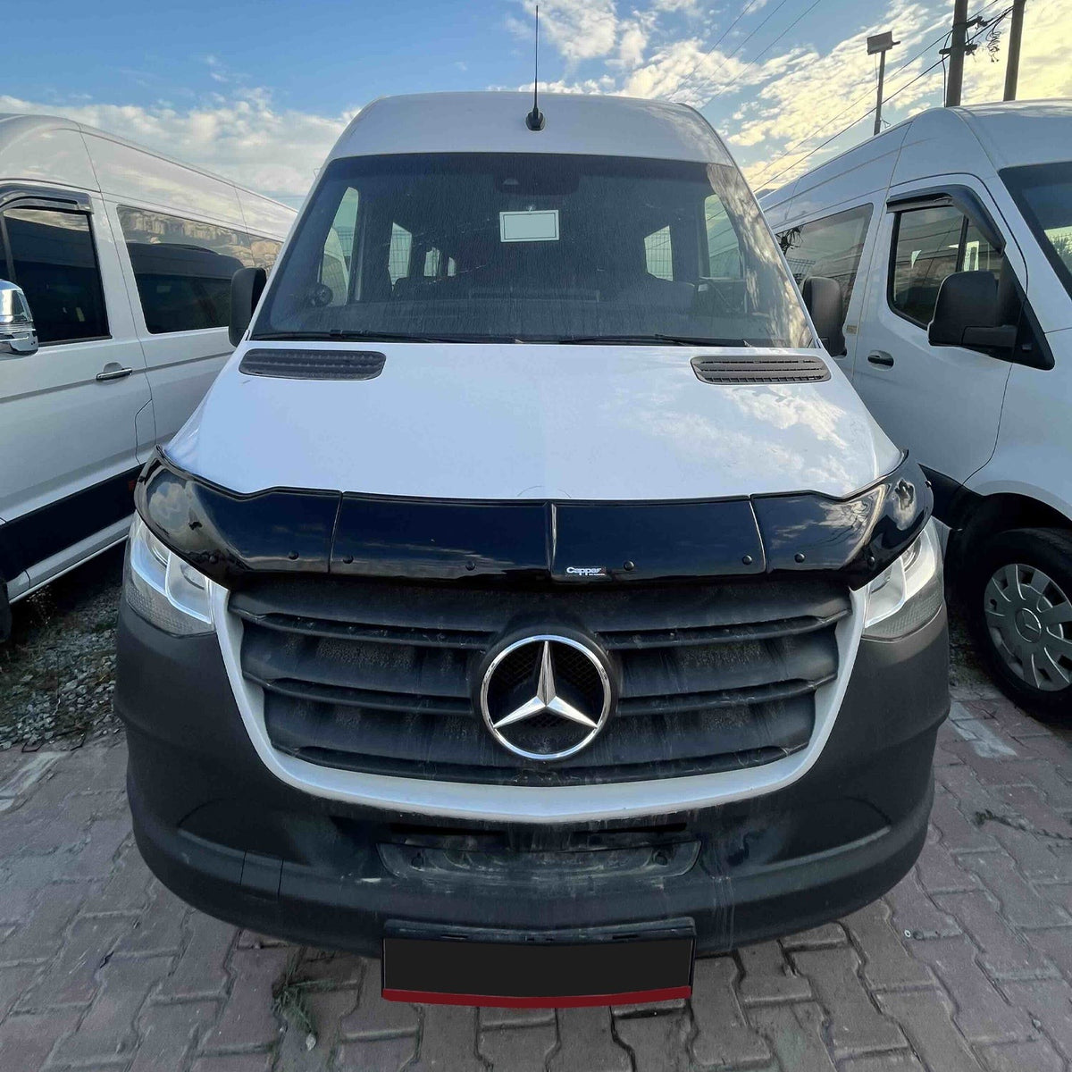 Mercedes Sprinter 3 (W907) 2019-2026 Bonnet Wind Stone Deflector Bug Guard 3pcs