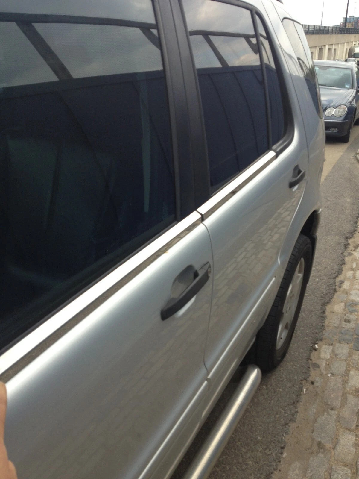 Mercedes ML W163 1999-2005 stainless steel window trim strips – 3