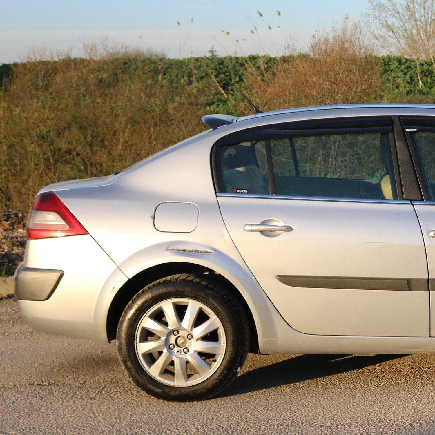 Renault Megane 2003 - 2008 Rear Window Spoiler