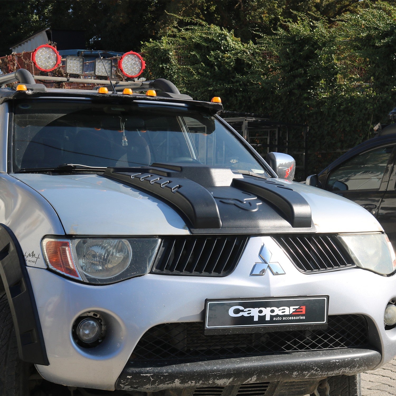 Mitsubishi L200 2007 - 2015 Bonnet Large Scoop