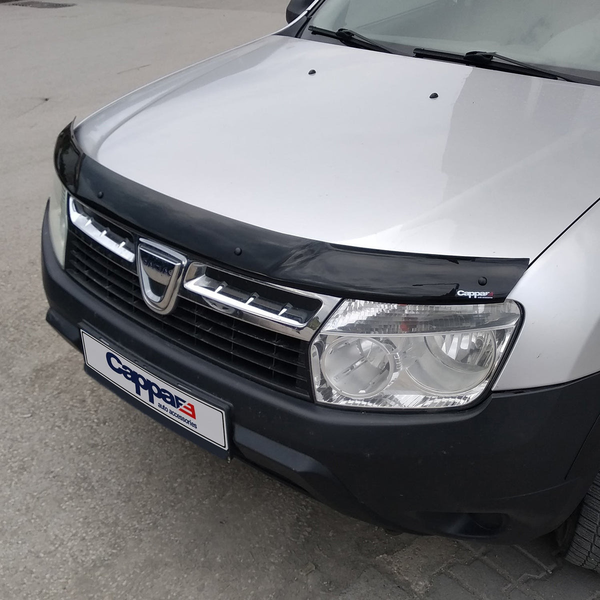 Dacia Duster 1 (HS) 2010-2017 Bonnet Wind Stone Deflector Bug Guard Stick-On