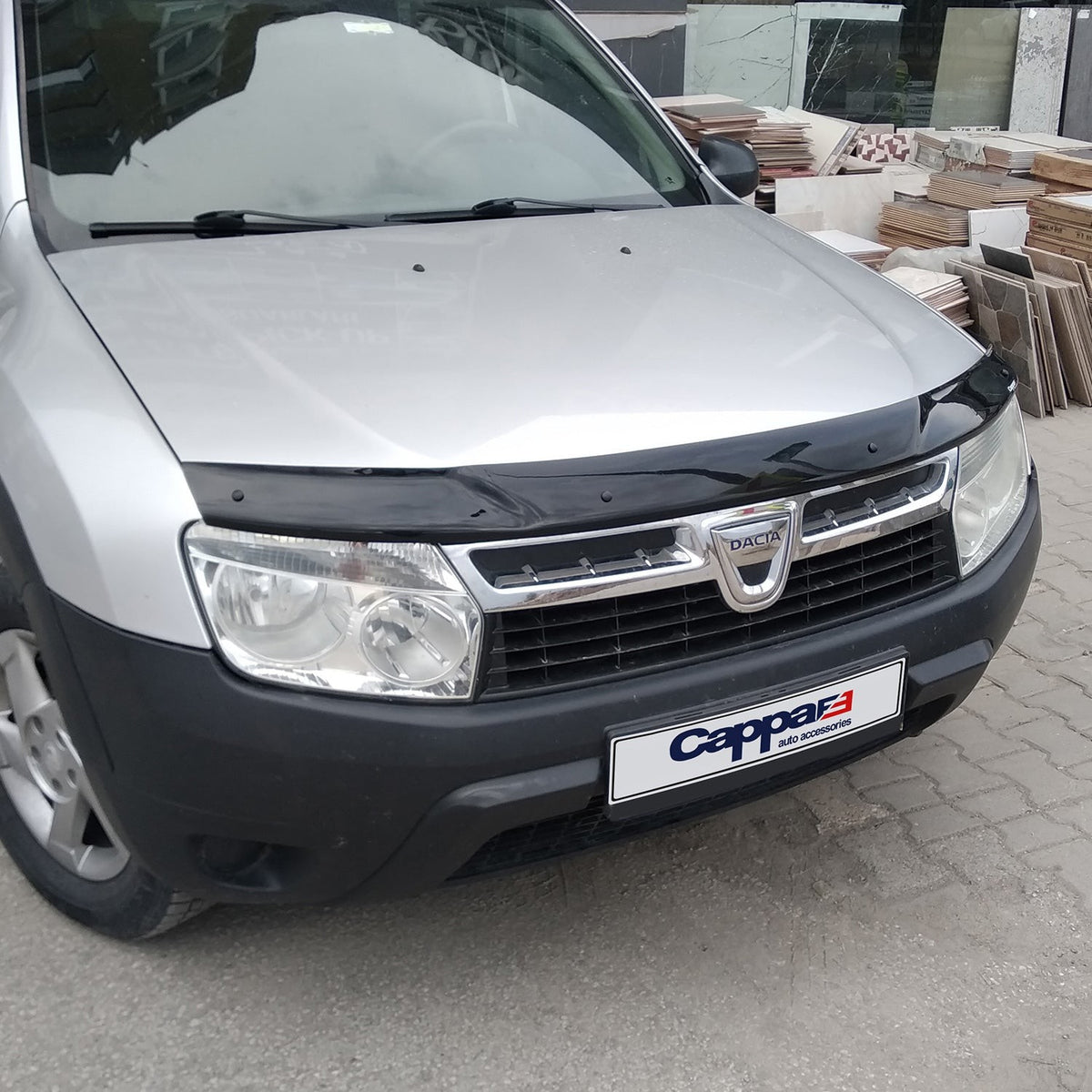 Dacia Duster 1 (HS) 2010-2017 Bonnet Wind Stone Deflector Bug Guard Stick-On