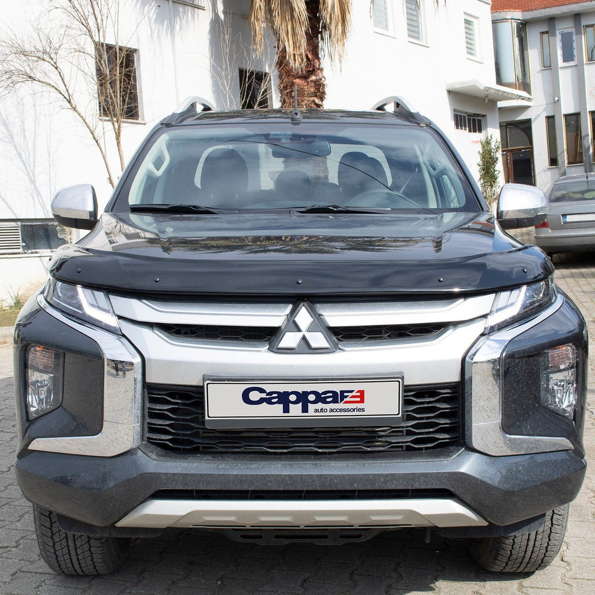 Mitsubishi L200 2015-2026 Bonnet Wind Stone Deflector Bug Guard Stick-On Matt