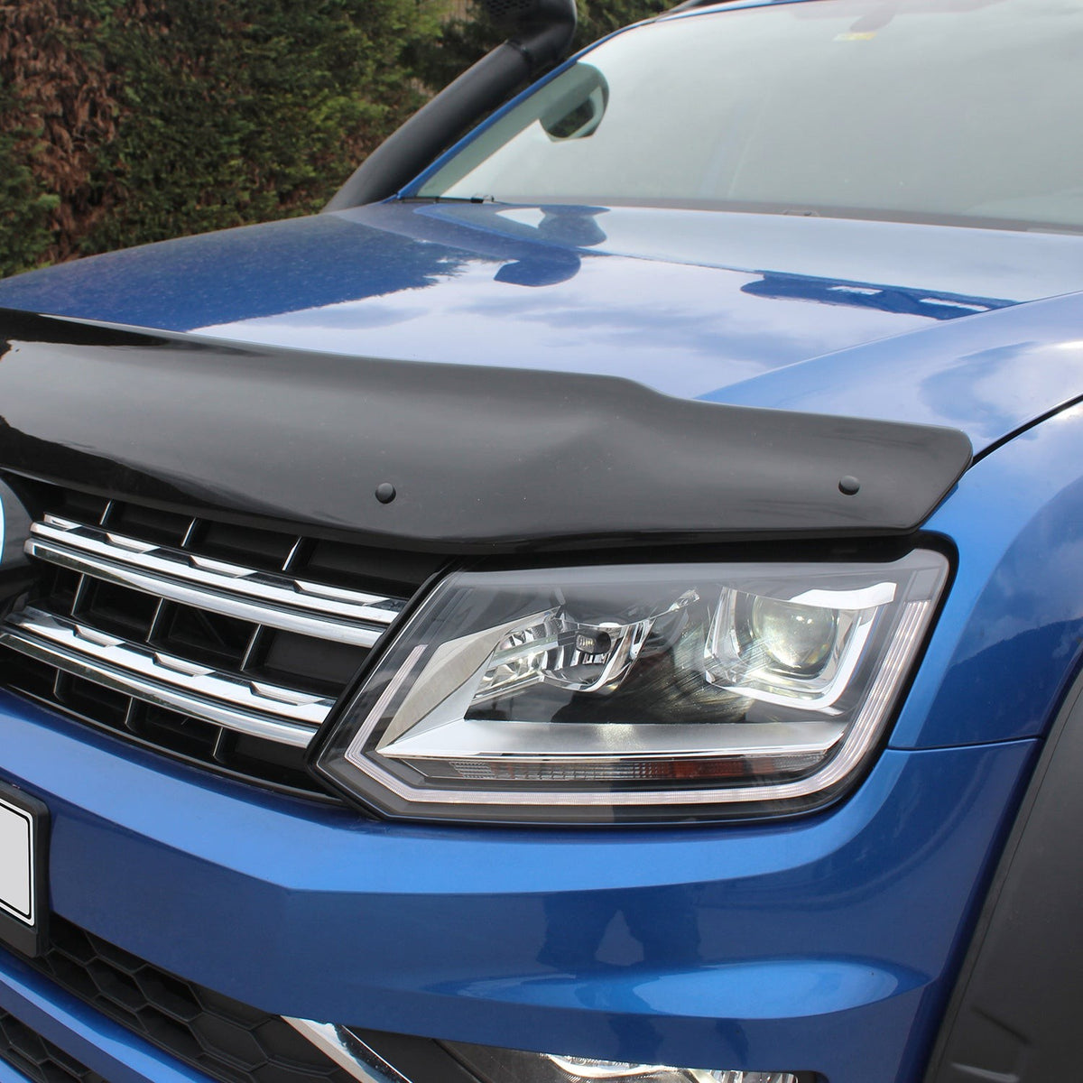 Volkswagen Amarok 2 2023-2026 Bonnet Wind Stone Deflector Bug Guard Stick-On Matt